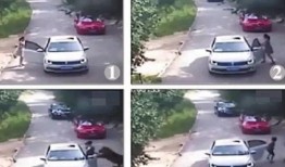 网友爆料2人下车视频,神秘2人神秘下车，真相成谜引热议